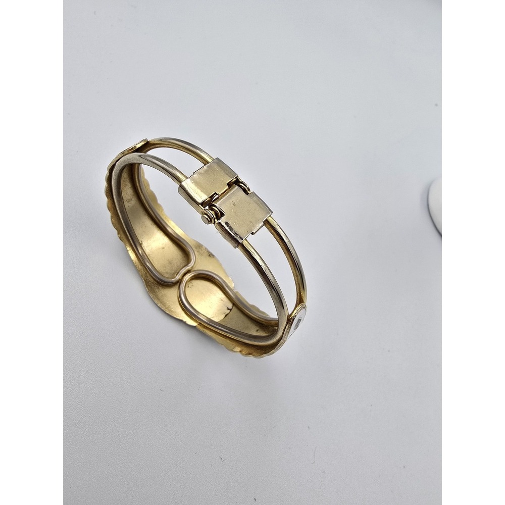 Vintage Cloisonne White Enamel Gold Tone Floral Butterfly Hinge Bangle Bracelet - Picture 8 of 10